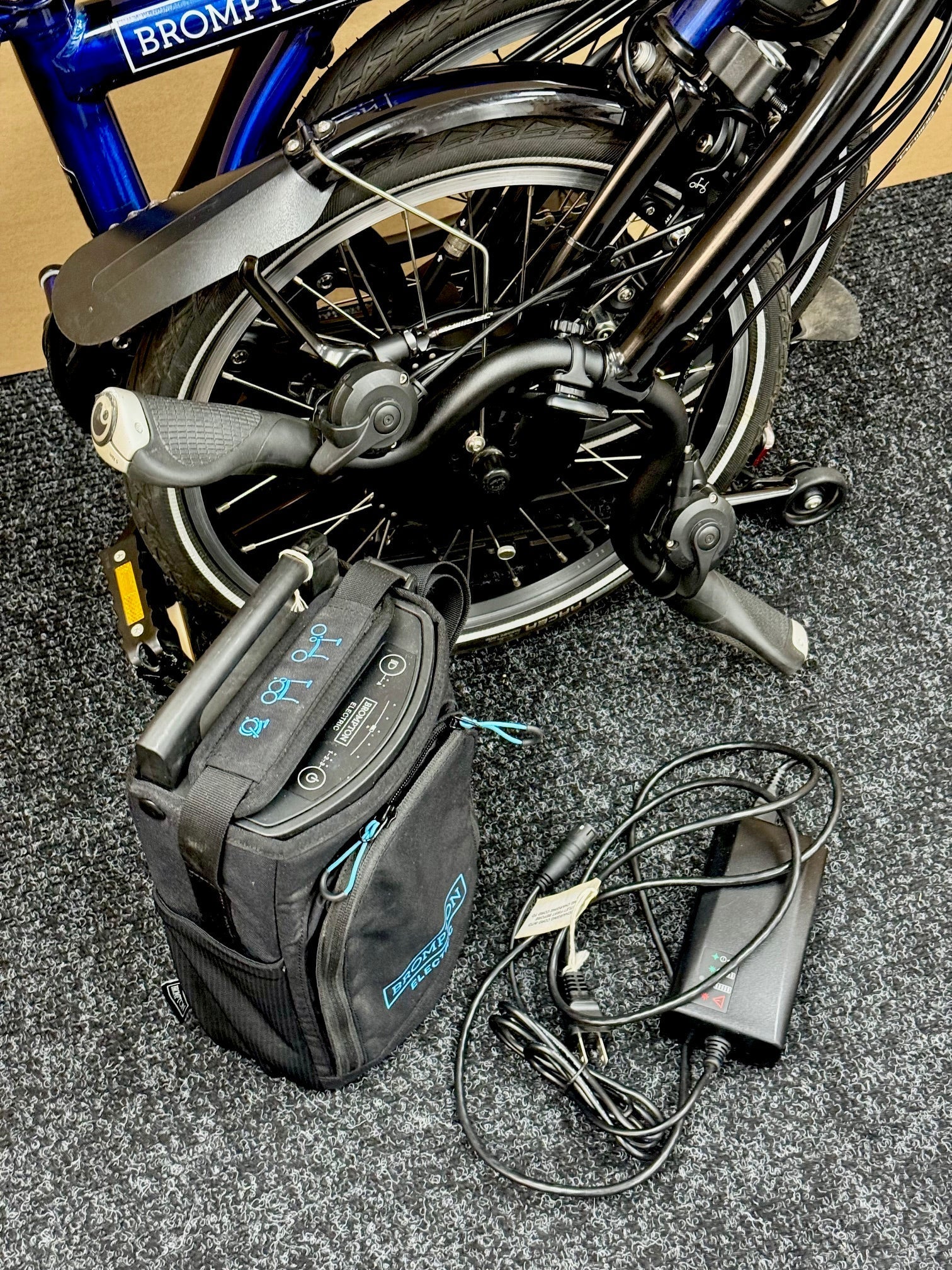 Brompton Pre-Owned 6-Speed Electric Mid-HB Bolt Blue Lacquer