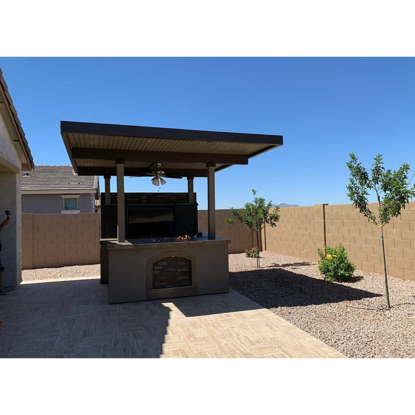 KoKoMo Barn Door TV Wall BBQ Island Pergola Firepit 4 Burner Built In BBQ St. Croix -odel# St.CroixBarnDoorTVWall