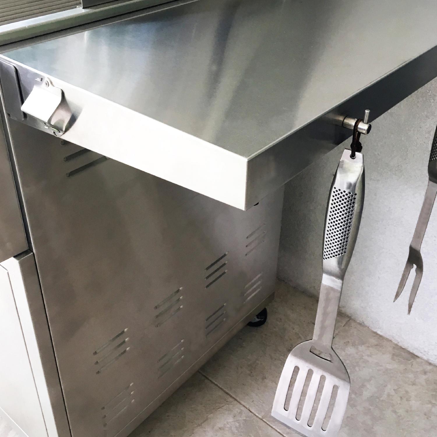 XO APPLIANCE XOG30CART 30" in Stainless Steel Cart in Stainless Steel - XOG30CART