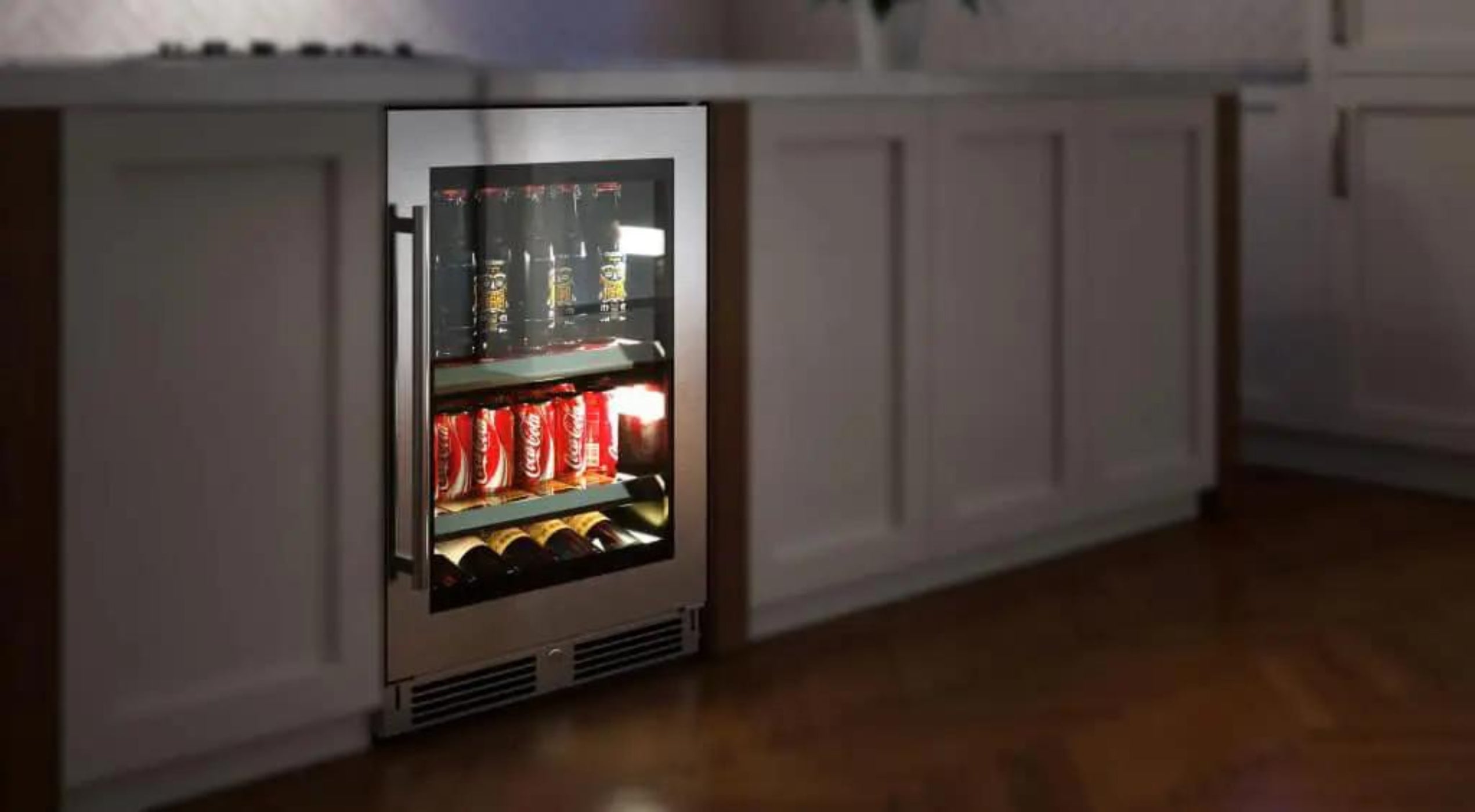 XO APPLIANCE XOU24BCGBR Beverage Center, 24" Black Glass, Right Hinge Black - XOU24BCGBR